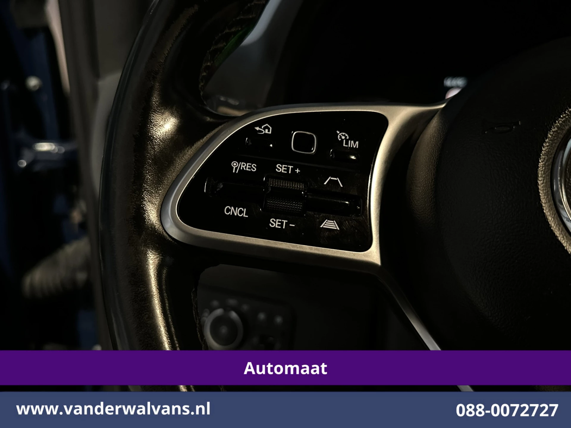Mercedes-Benz Sprinter 2020 - 214 CDI 143pk 9G-Tronic Automaat L2H2 Euro6 Airco | Camera | Navigatie | Apple Carplay | Chauffeursstoel image 6