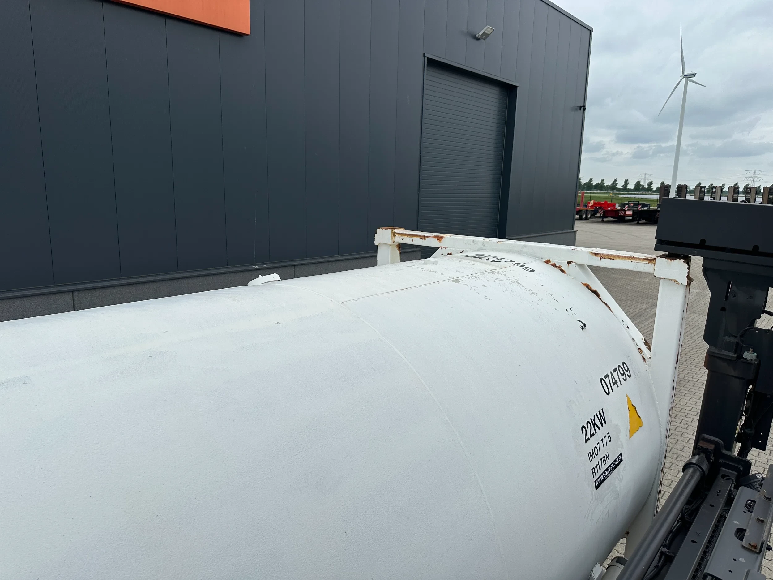 Air Liquide Italia SRL 2000 - CERTIFIED 20FT CRYOGENIC T75 ISO Tank Container (19,060L / R11.7BN / 22KW / TESTS valid until: 12-2028 afbeelding 37
