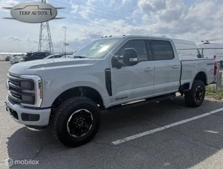 Ford F-250 2026 - USA 6.7 V8 Platinum Tremor obrazek 1