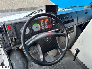 Mercedes-Benz N/A 2006 - Vario 815 D Promotional Truck, Manual transmission image 5