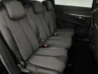 Peugeot 5008 2022 - 1.2 PureTech Allure 7p. obrazek 16