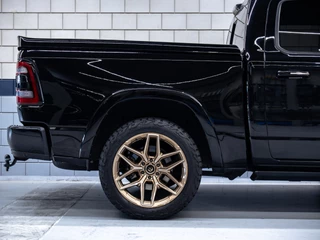 Dodge Ram 1500 2021 - 5.7 V8 4x4 Crew Cab Laramie zdjecie 3