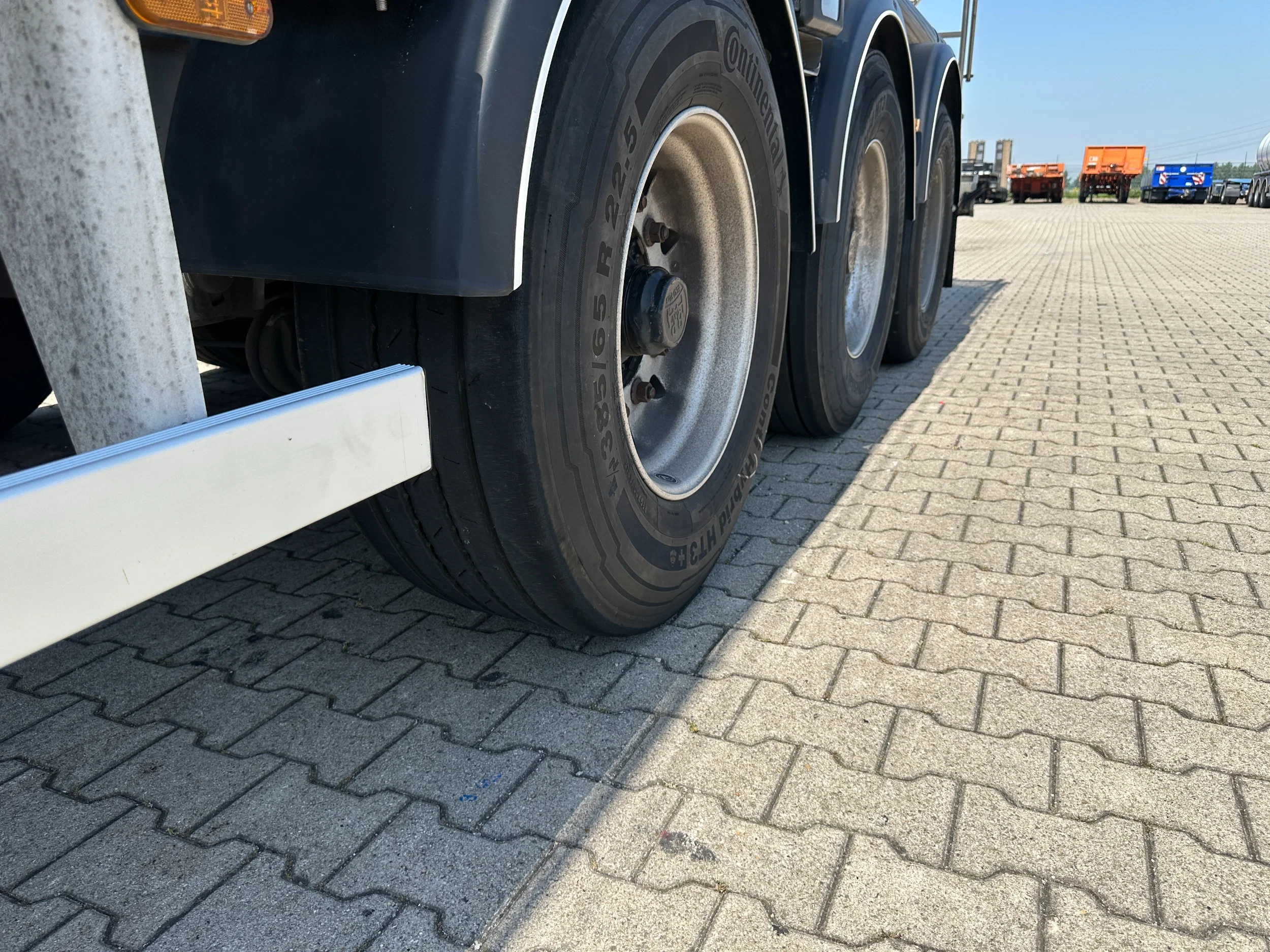 Van Hool 2014 - FOOD / LEBENSMITTEL / empty weight: 5.860kg / 29.500L / 1-comp.+ 1 baffel / discbrakes / NL / APK: 05/2027 afbeelding 39