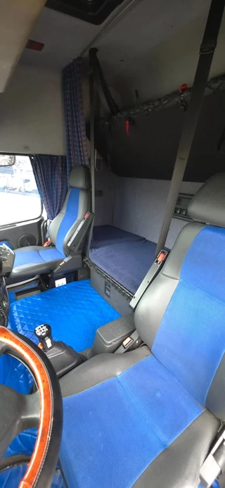 Volvo FH 1996 - 16 Very beautiful Volvo FH16 520, lots of horsepower, pulls like crazy obrazek 14