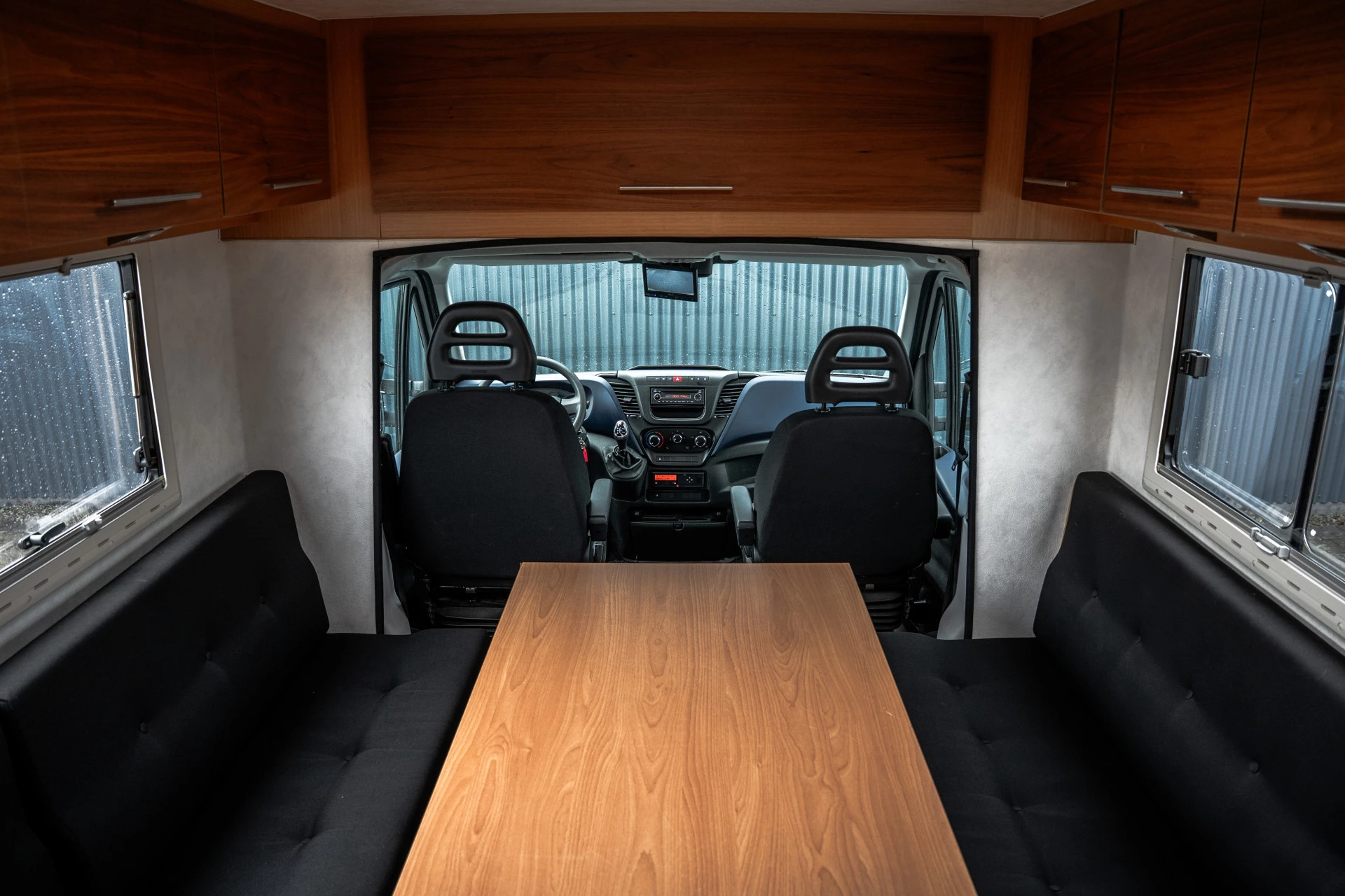 Iveco Daily 2017 - 40C18 3.0L 180PK | Camperkandidaat | 1ste Eigenaar | Automaat | Euro 6 | Camera | 3.5T Trekgewicht imagen 31