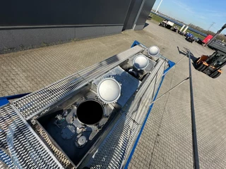 UBH INTERNATIONAL N/A 2001 - 20FT ISO 22.500L / 3 comp (3x 7.500L) / IMO-1 / T7 / 22T6 / 2.5Y+CSCS-test: 09-2028 zdjecie 23