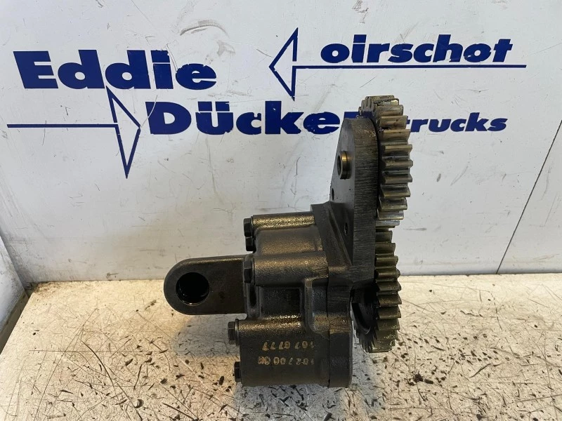 DAF - 1678777 MOTOROLIEPOMP afbeelding 1