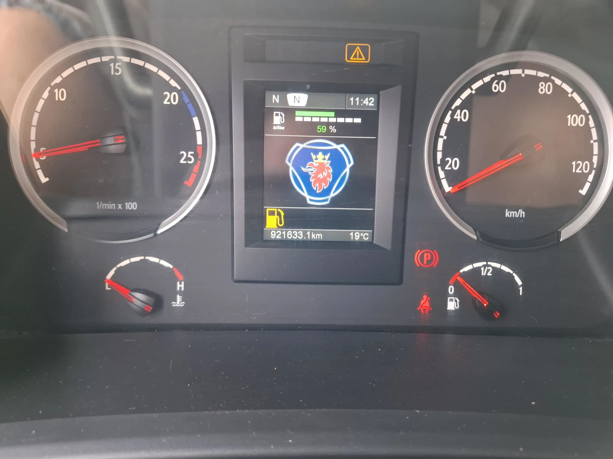 Scania G - G490 / RETARDER / HYDRAULICS / TUV:15-10-2026 / ALCOA / XENON / FULL-AIR / AUTOMATIC / EURO-6 / 2014 Bild 18