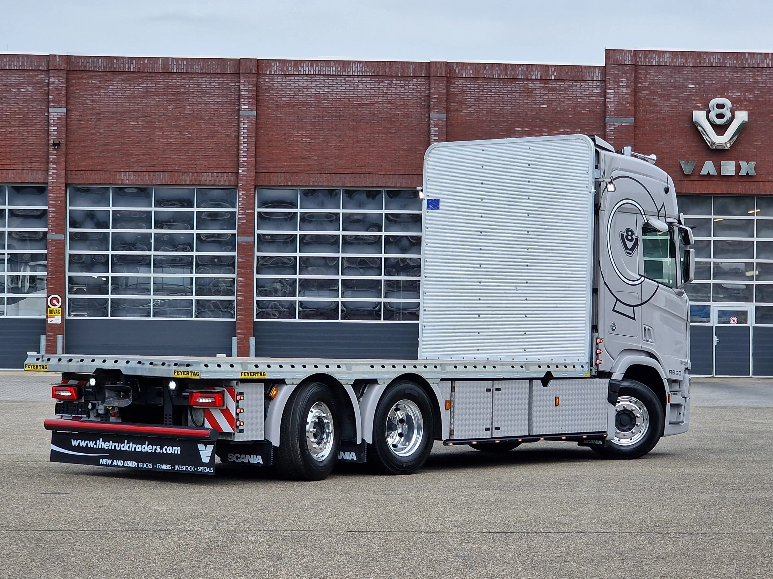 Scania R 2024 - R660 V8 NGS retarder - full air - WB435 - alcoa - steering axle afbeelding 6