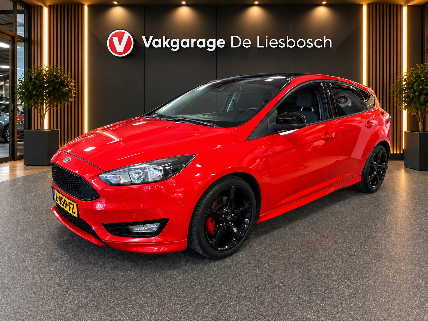 Ford Focus 2016 - 1.5 Red Edition / navi / cruisecontrol / nieuwe motor / super nette staat zdjęcie 1