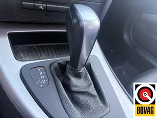 BMW 3 Series 2010 - Touring 320i High Executive auto loop op 3 cilinder. image 11