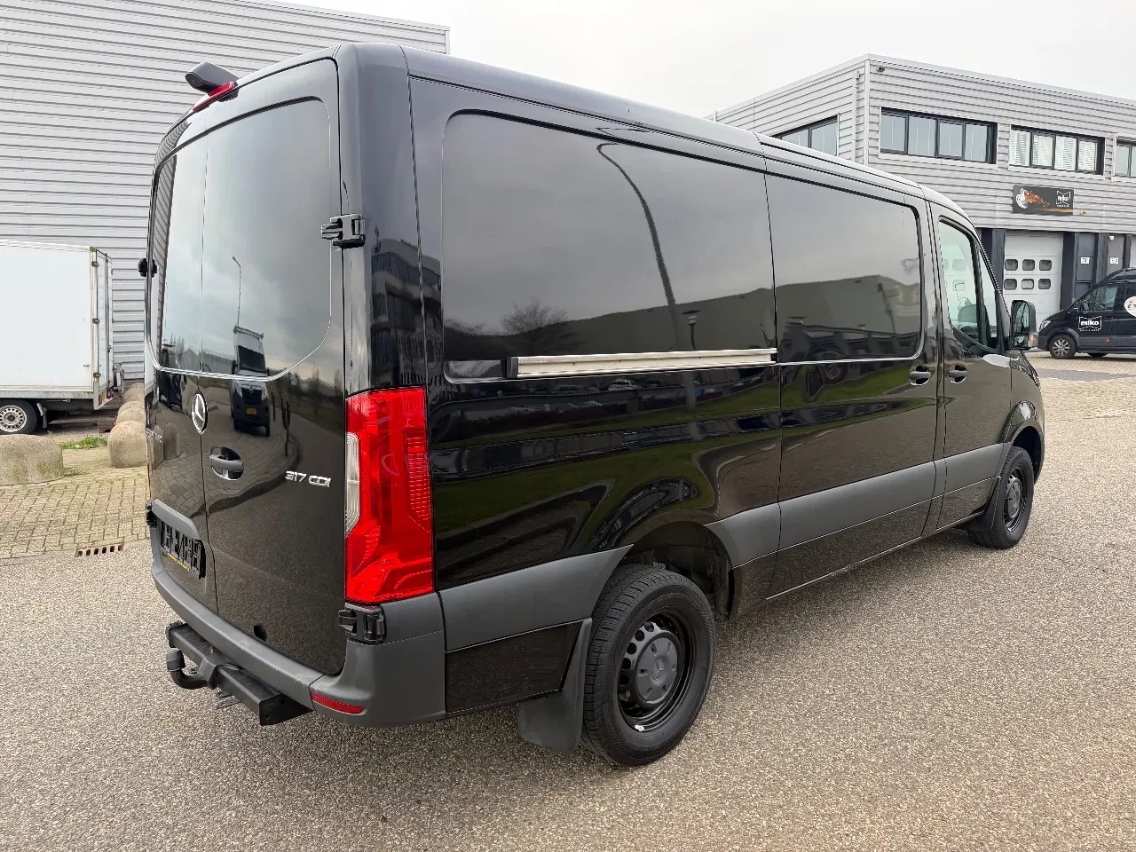 Mercedes-Benz Sprinter 2022 - 317CDI L2H1 Automaat Airco Trekhaak Applecarplay EURO 6 116000KM obrázek 4