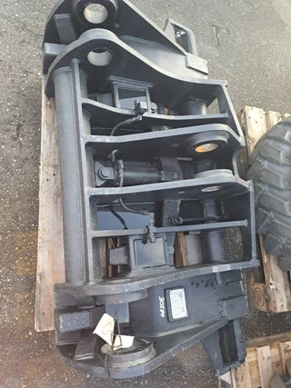 Eurosteel N/A 2016 - HKO.2017 Systeem2000, Hyundai HL960 obrazek 2