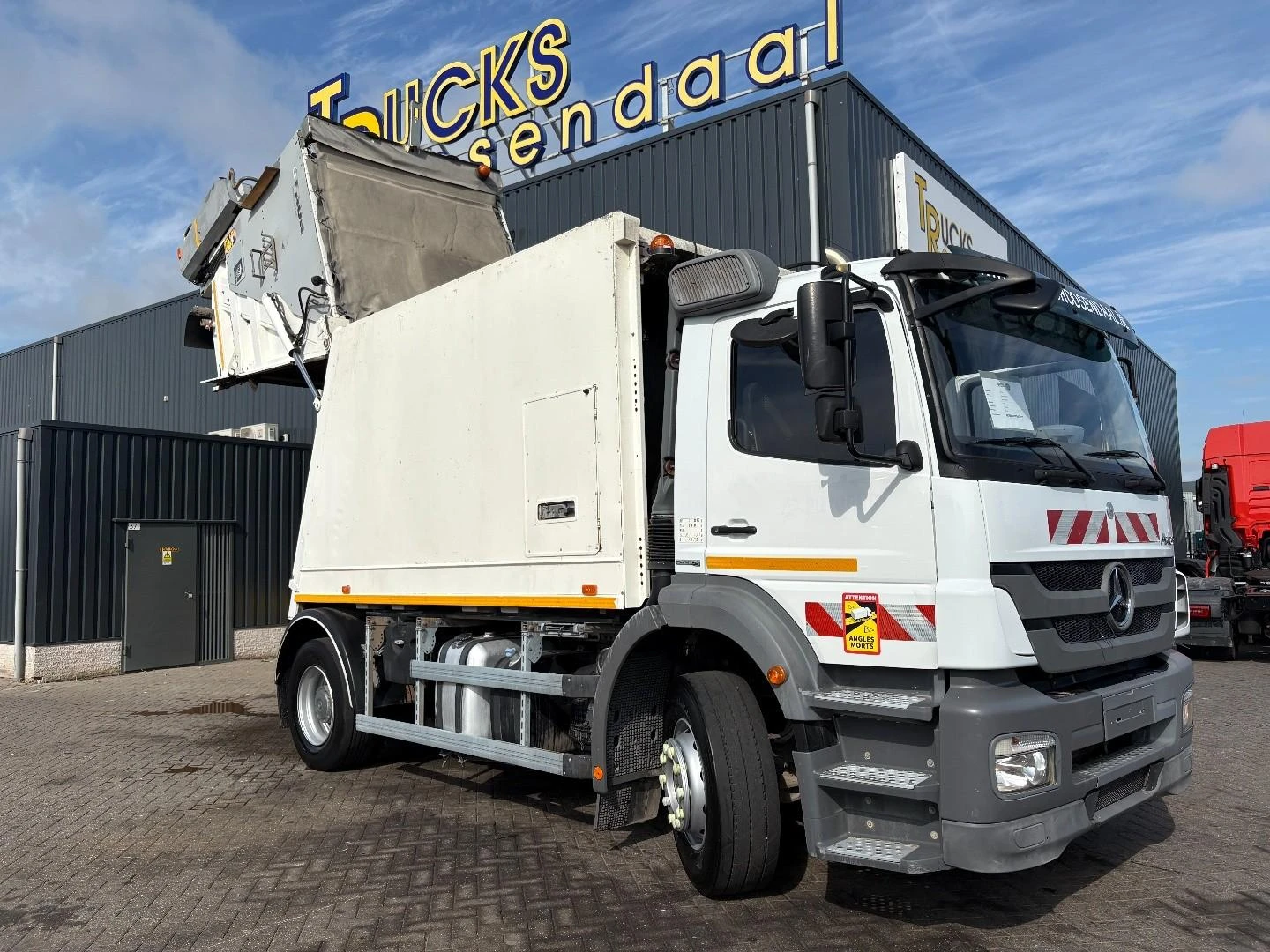 Mercedes-Benz AXOR 1829 2011 afbeelding 1