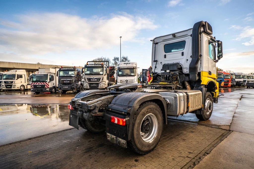 Mercedes-Benz 2018 - AROCS 2045 AS (cardan) imagen 4