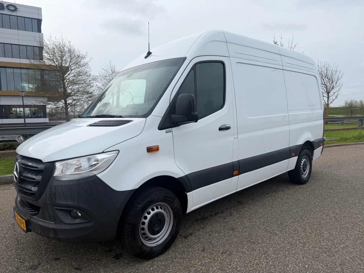 Mercedes-Benz Sprinter 2024 - 317CDI L2H2 Automaat Airco Navi Cruisecontrol EURO 6 obrázek 2