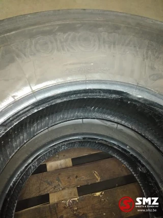 Diversen N/A - Occ vrachtwagenband Yokohama 315/80R22.5 image 2