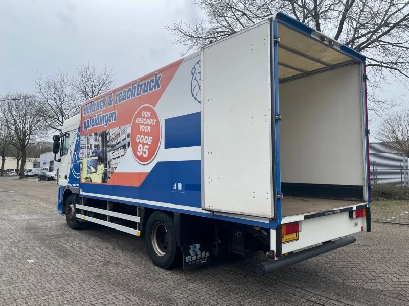 DAF 2008 - XF 105 410 EURO 5 SPACE CAB / MANUAL GEARBOX / DRIVING LESSONS obrázek 10