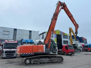 Hitachi N/A 2010 - ZX350LC-3 HYDRAULIC CAB RISER, AIRCO, AUXILIARY HYDRAULIC PLUMBING imagem 3