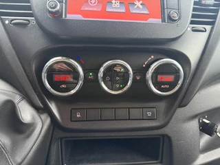 Iveco Daily 2017 - 40C18 3.0 Hi Matic Openlaadbak 3.7m Amco Veba Kraan AC Euro 6 image 13