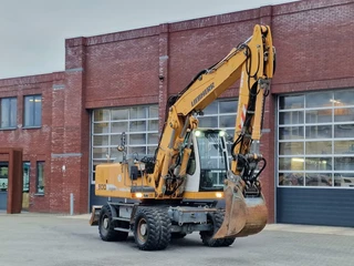 Liebherr N/A 2009 - A900C - 95 KW - Central Greasing - obrazek 1