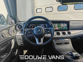 Mercedes-Benz E-Class 2019 - 300e Head Up Exclusive Memory Burmester Panorama Hybrid obrazek 14