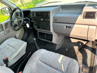 Volkswagen Transporter 2001 - Kombi 1.9 TD 332 Youngtimer 2+2+2+3 Marge image 28