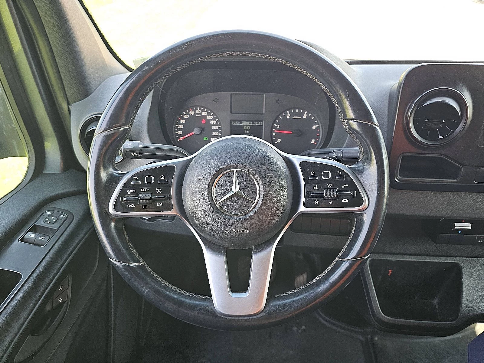 Mercedes-Benz Sprinter 2020 - 319 obrázek 11