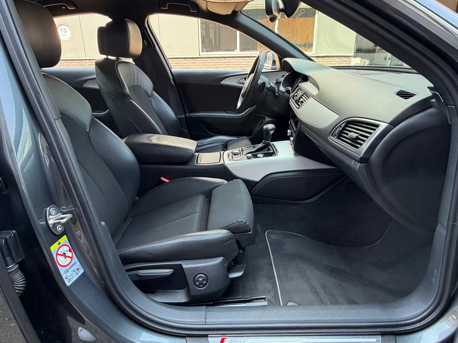 Audi A6 2013 - Limousine 2.0 TFSI S edition bj.2013 Autom|Navi|Leder|NL auto|Nap. image 10
