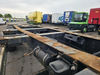 Krone SD | CONTAINER CHASSIS 40 FT 2 X 20 FT |BPW DRUM| APK TUV 22-07-2026. 5 PIECES. 2015 - N/A image 13