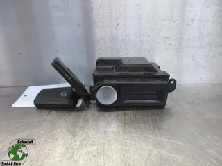 Mercedes-Benz - A 000 446 56 08 CONTACTSLOT MET SLEUTEL MERCEDES BENZ MP4 EURO 6 на продажу