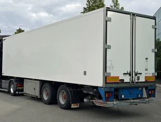 Pacton N/A 2008 - HEIWO ISOLATED BOX STEERING AXLE DRUM BRAKES TAIL LIFT HOLLAND-TRAILER bild 3