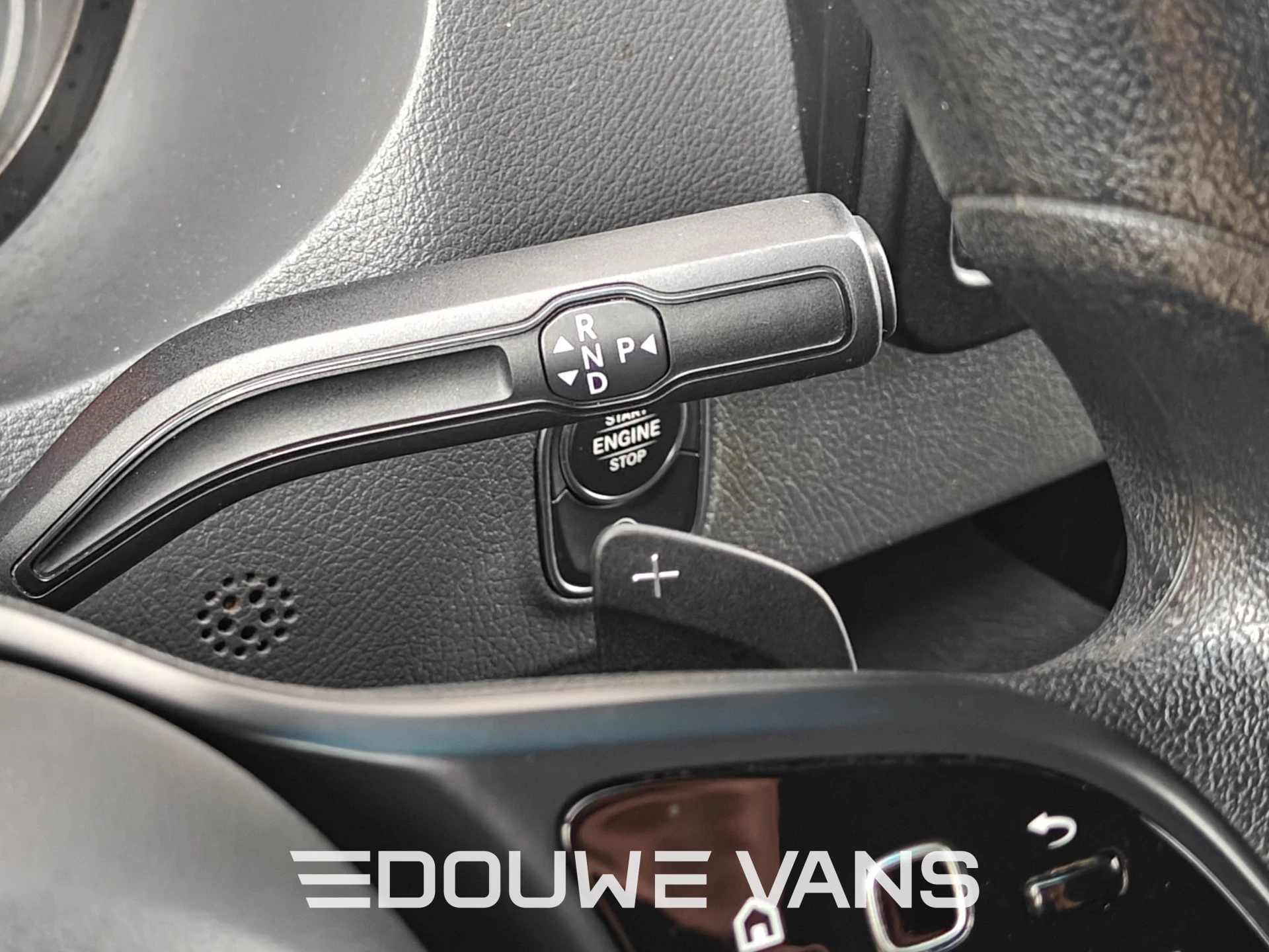 Mercedes-Benz Sprinter 2020 - L2H2 319 Automaat Zwart Trekhaak LED 360 Camera afbeelding 23