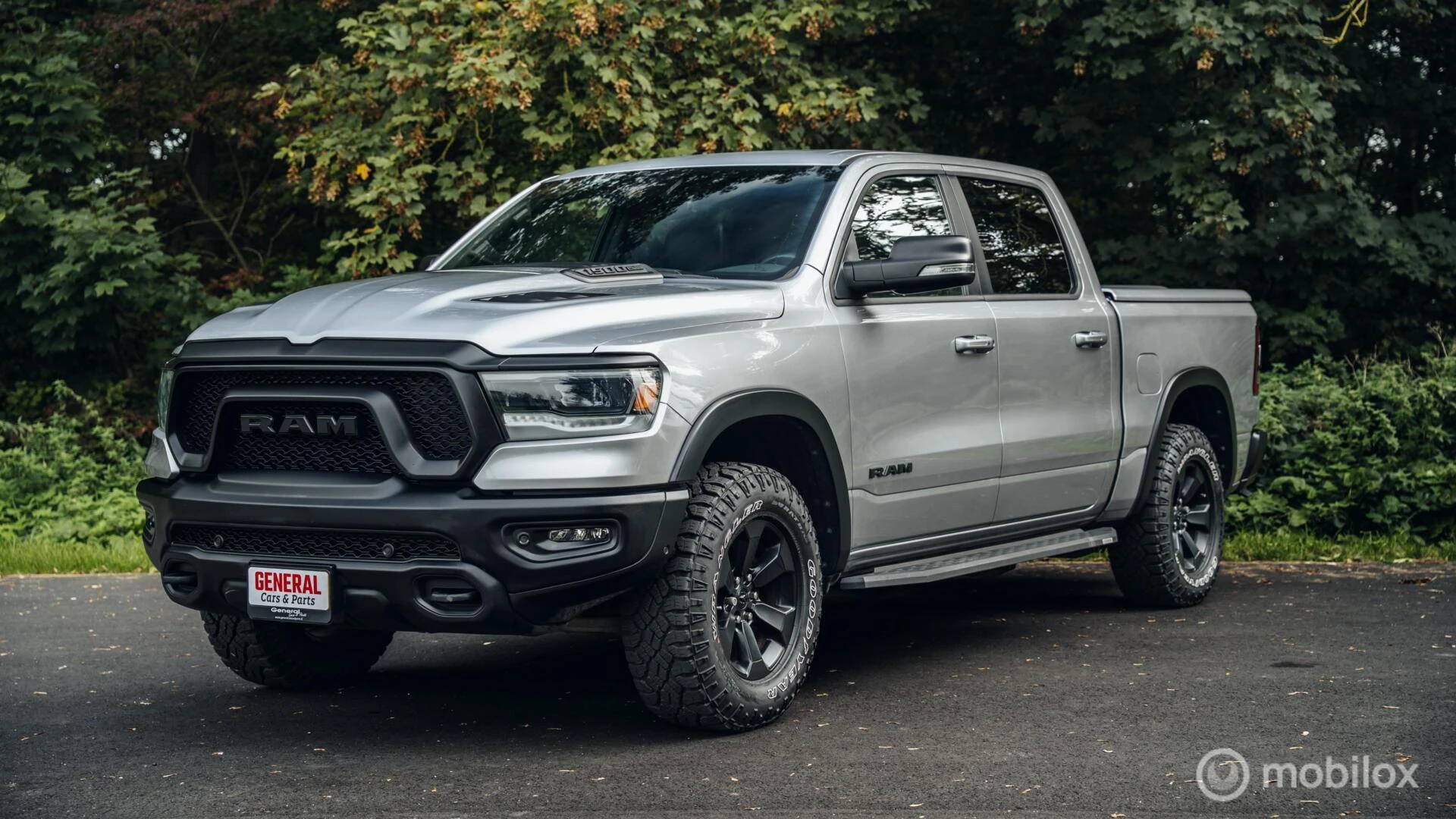 Dodge Ram 1500 2023 - Rebel Crew Cab 4x4 image 1