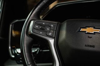 Chevrolet Silverado 2024 - High Country 6.2 V8 image 23