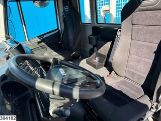 Iveco X-Way 2018 - 360 6X4, EURO 6, Steel suspension, Palfinger afbeelding 10