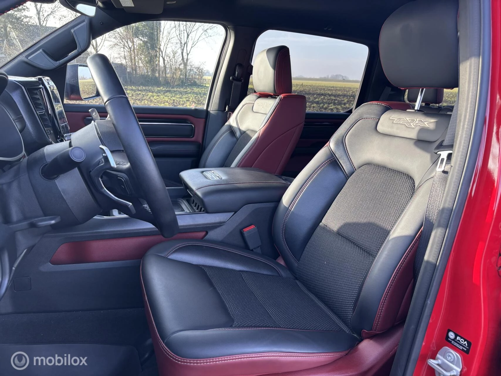 Dodge Ram 1500 2021 - 4X4 6.2 V8 4x4 Crew Cab TRX obrázek 9