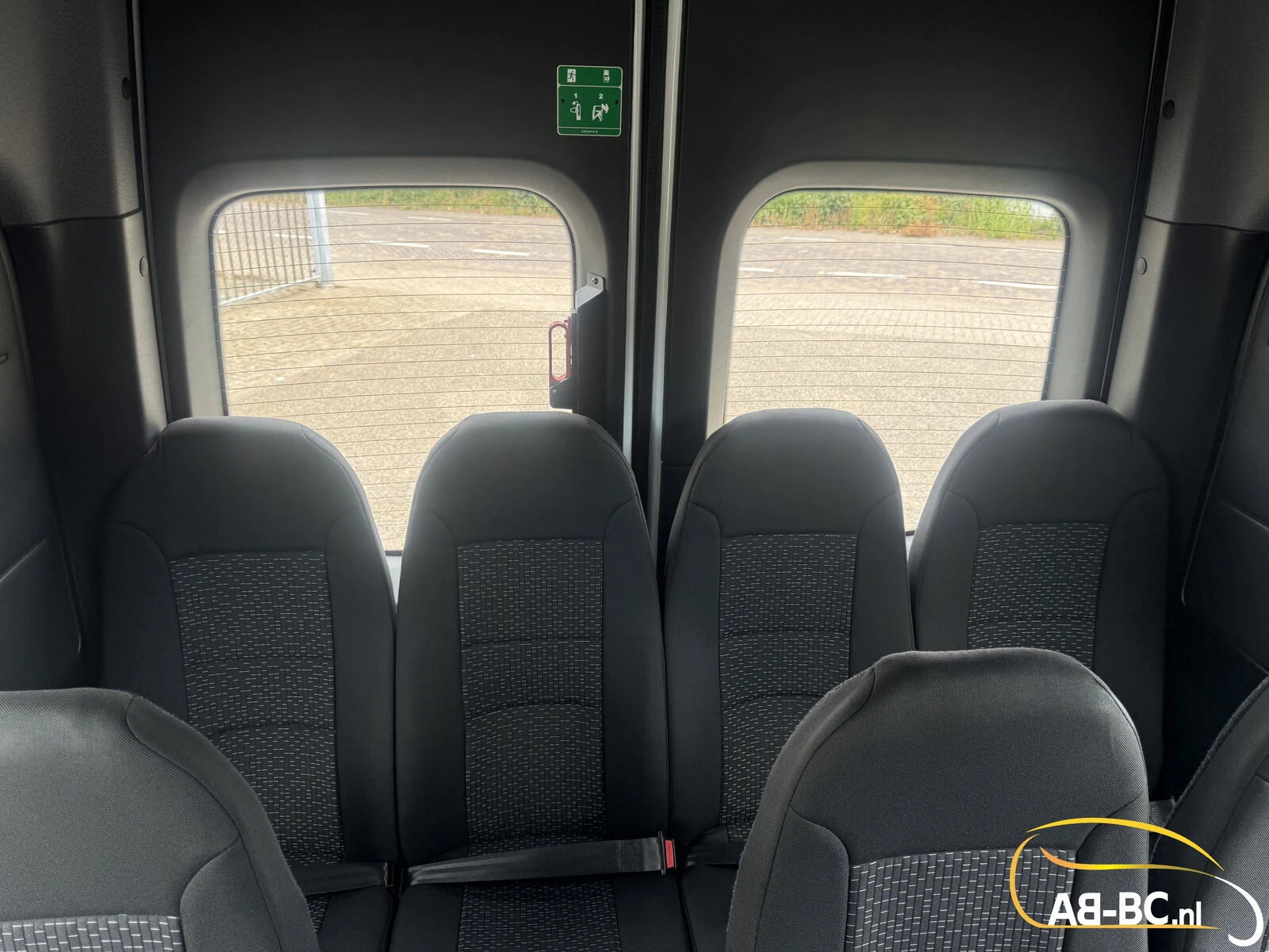 Mercedes-Benz Sprinter 2026 - Transfer 45, 23 Seats, Euro 6 image 46