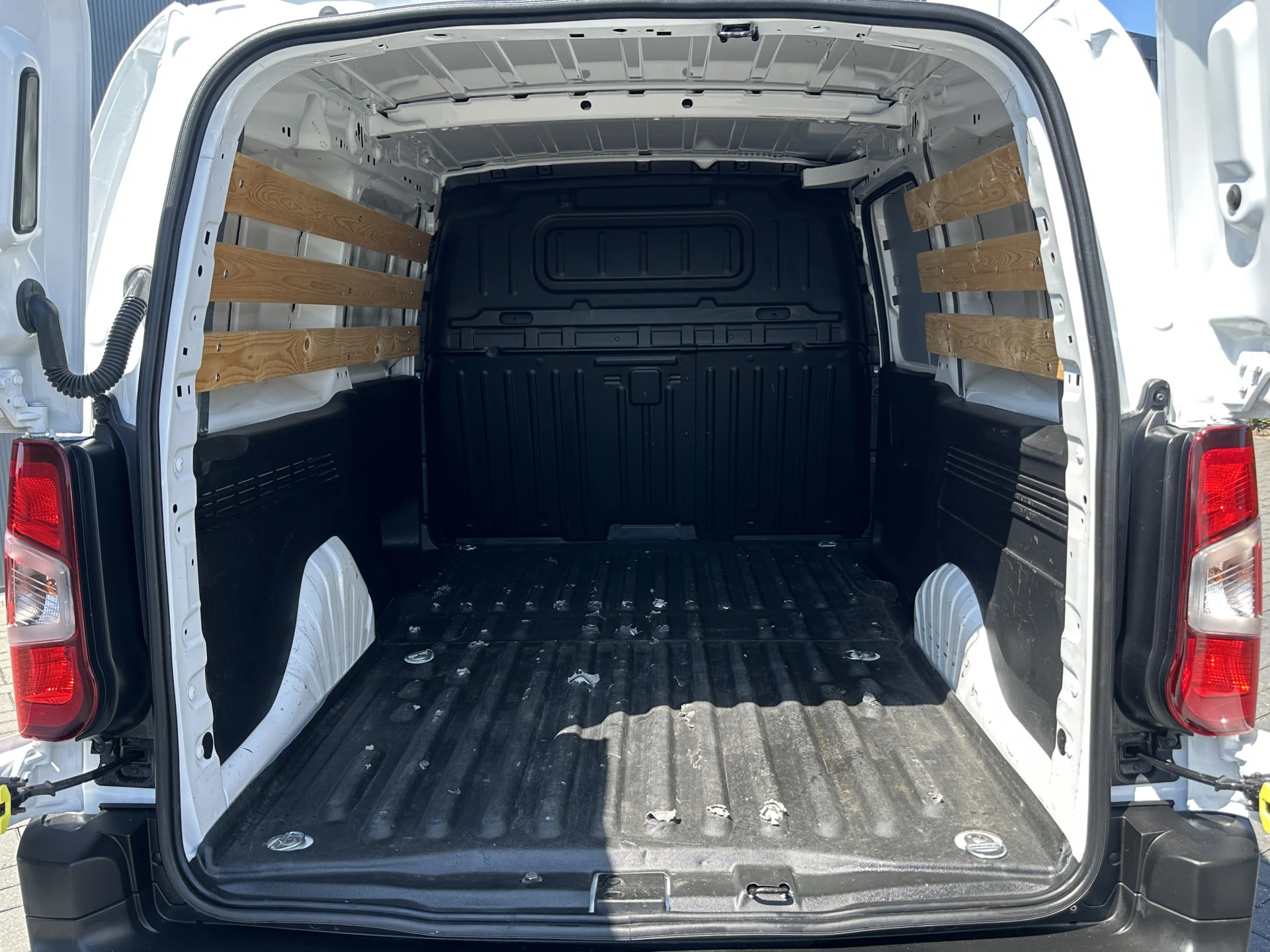 Opel Combo 2019 - 1.6D 100 PK / L2H1 / AIRCO / CRUISE / NAVI / ECC / APPLE CARPLAY / ANDROID AUTO / PDC afbeelding 8