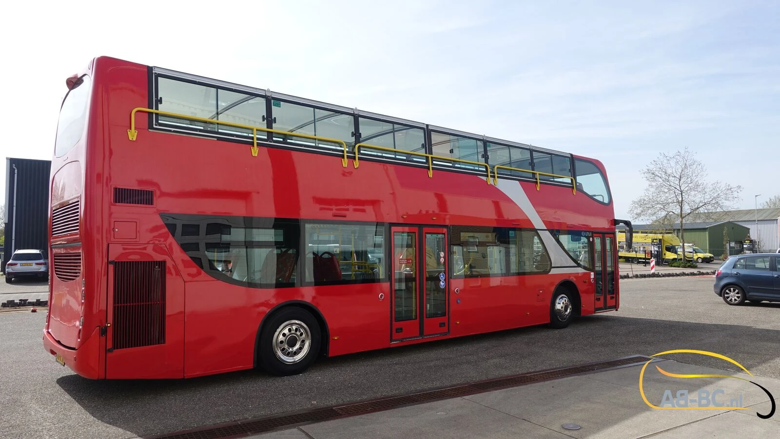 Volvo UNVI SIGHTSEEING (2 pieces available) EURO 5 2009 afbeelding 7
