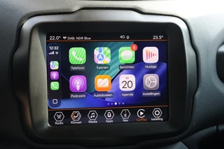Jeep Renegade 2024 - 1.5T E-HYBRID S / Leder / 19 Inch / Apple Carplay afbeelding 3