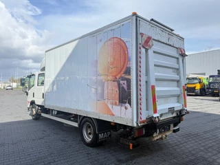 Isuzu N-Serie 2010 - 4x2 / Dubbele cabine / Bakwagen / Dhollandia Laadklep 1500kg image 3