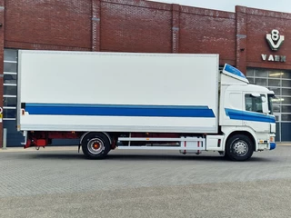 Scania 94 260 2003 - P94 - 4x2 - Full air - Manual gearbox - Loadlift - 5.50 Wb obrazek 9
