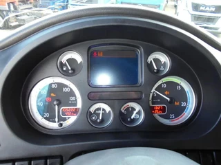 DAF XF 105.460 2012 - N/A image 15