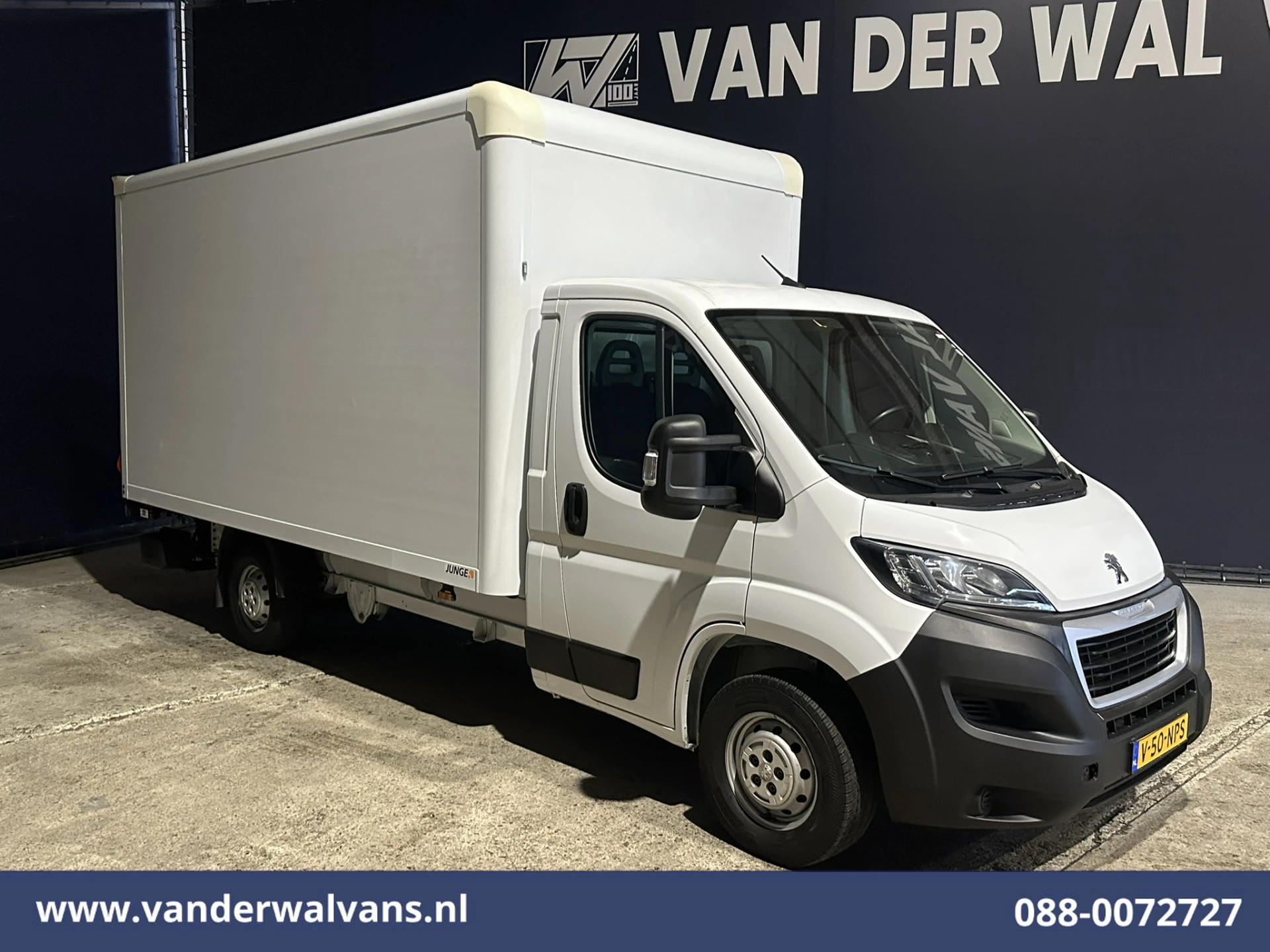 Peugeot Boxer 2022 - 2.2 BlueHDi 141pk Bakwagen 436cm Lang Laadklep Euro6 Airco | Camera | Cruisecontrol | 1085kg laadvermogen image 8