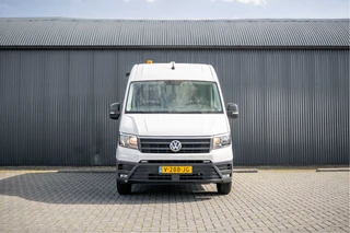 Volkswagen Crafter 2017 - 2.0 TDI L3H3 | Automaat | 177 PK | Euro 6 | 3.0T Trekgewicht | Cruise | Airco | PDC image 3 thumbnail