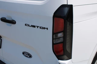 Ford Transit Custom 2024 - 320 2.0 TDCI L2H1 Trend DC 136pk - Carplay - Android - Camera - Trekhaak - LED koplampen - Stoelverwarming - Draadloos laden - Rijklaar imagem 37