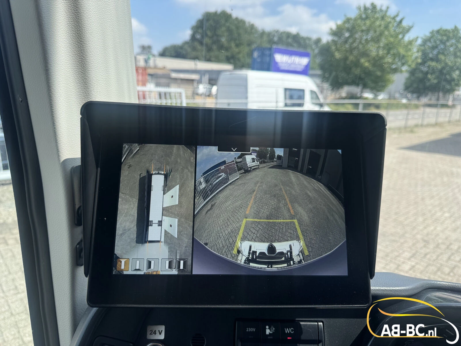 Mercedes-Benz Tourismo RHD 2023 afbeelding 63