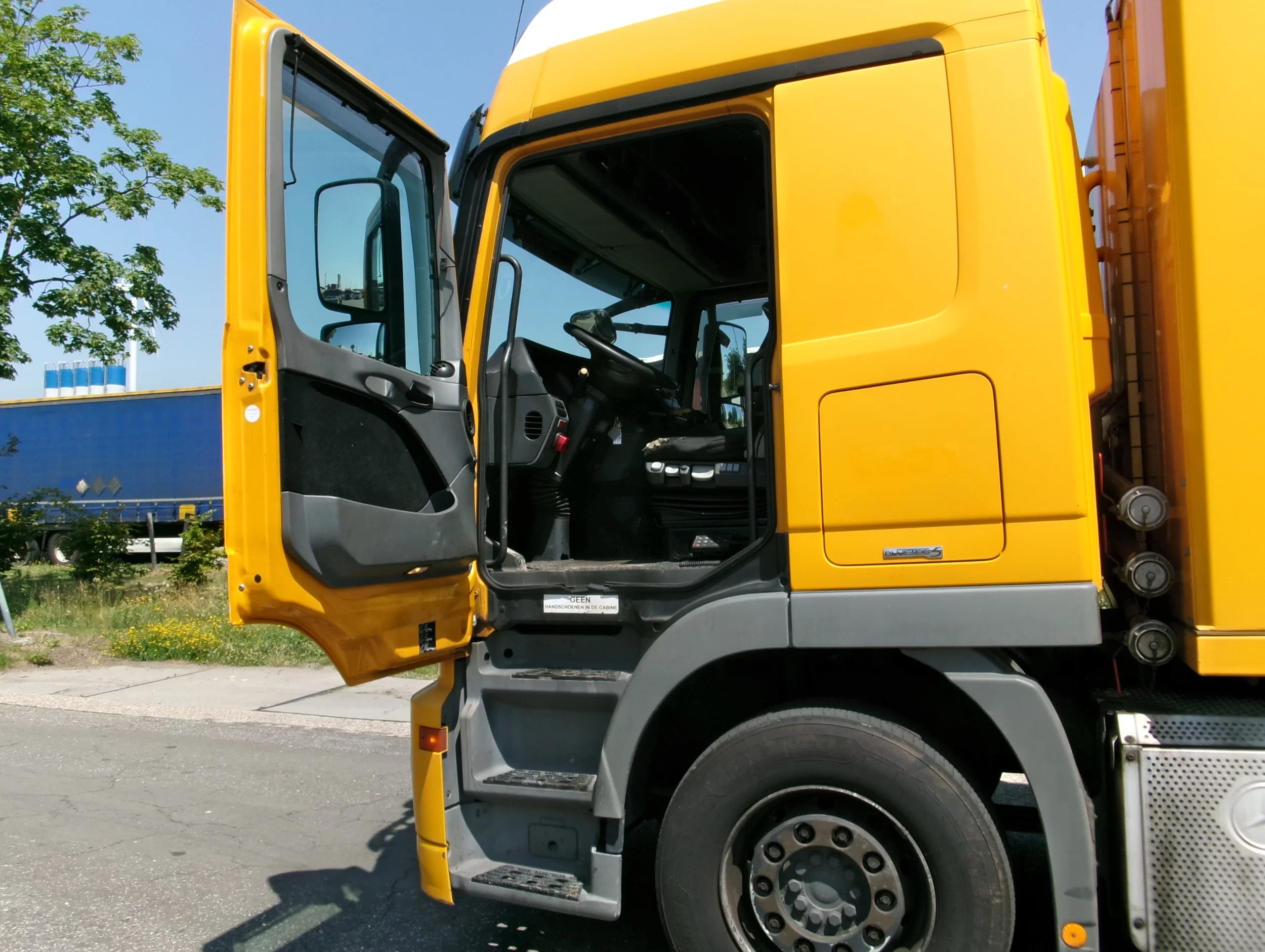 Mercedes-Benz Actros 2012 - 2541 NL TRUCK ADR VACUUM obrázek 7