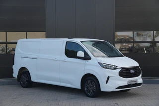 Ford Transit Custom 2024 - 320 2.0 TDCI L2H1 Limited 170pk - Adaptive Cruise - Stuurwiel verwarmd - Draadloos laden - Blind spot - Navigatie - Camera - Rijklaar afbeelding 3 miniatuur